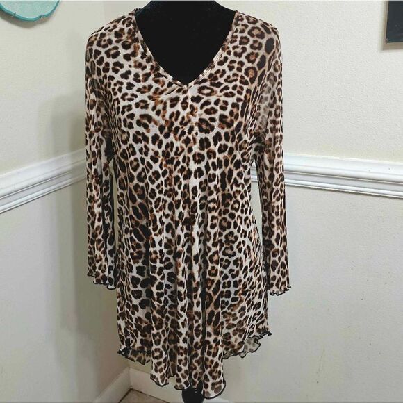 NWOT! Sheer Leopard High-Low Tunic - Picture 1 of 10